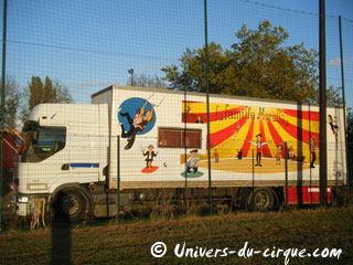 Hauts-de-Seine: la Famille Morallès à l'Espace Cirque d'Antony du 12 au 28 octobre 2012