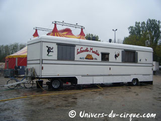 Hauts-de-Seine: la Famille Morallès à l'Espace Cirque d'Antony du 12 au 28 octobre 2012
