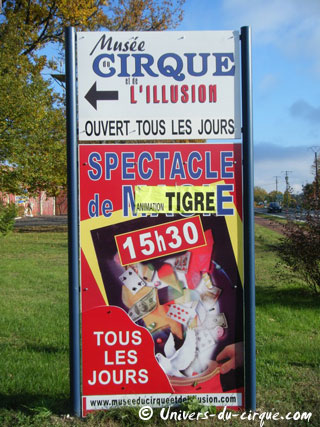 Loiret: le Musée du Cirque et de l'Illusion à Dampierre-en-Burly