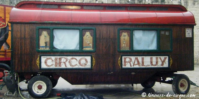 Espagne: le Cirque Raluy poursuit sa tournée 2012-2013 en Catalogne