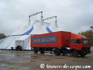 Yvelines: le séjour du Cirque Joseph Bouglione à Chatou se poursuit jusqu'au 16 janvier 2013