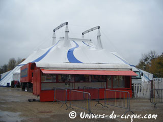 Yvelines: le séjour du Cirque Joseph Bouglione à Chatou se poursuit jusqu'au 16 janvier 2013
