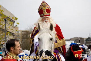 Belgique: le Circus Herman Renz à Saint-Nicolas du 22 novembre au 02 décembre 2012