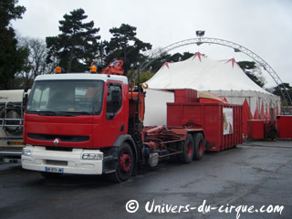 Paris: Galas de Nol du Cirque Arlette Gruss sur la Pelouse de Reuilly du 24 novembre au 16 décembre 2012