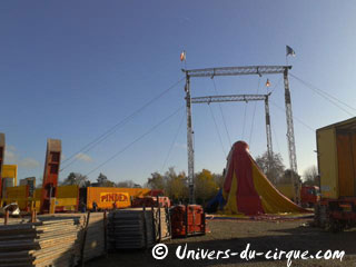 Seine-Maritime: les installations du Cirque Pinder ont rejoint le Cirque Jean Richard à Elbeuf