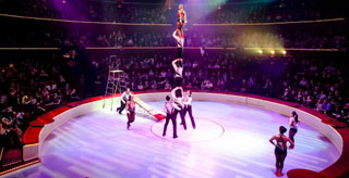 Paris: le Cirque d'Hiver Bouglione, un jeune cirque qui fête ses 160 ans