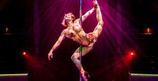 Paris: le Cirque d'Hiver Bouglione, un jeune cirque qui fête ses 160 ans