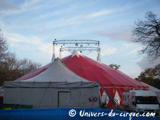 Paris: le Cirque de Nol Christiane Bouglione de retour à la Porte de Passy du 17 novembre au 19 décembre 2012