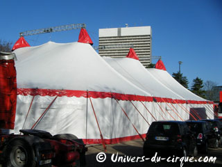 Hauts-de-Seine: le spectacle sur glace du Cirque d'Hiver Bouglione se poursuit à Nanterre jusqu'au 16 décembre 2012