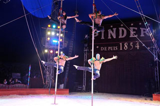 Rhône: le spectacle 2013 du Cirque Pinder à Lyon en images avec 