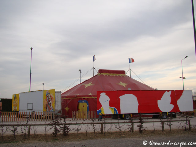 Cirque Eden Circus