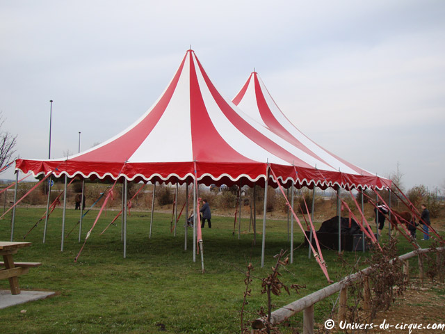 Cirque Eden Circus