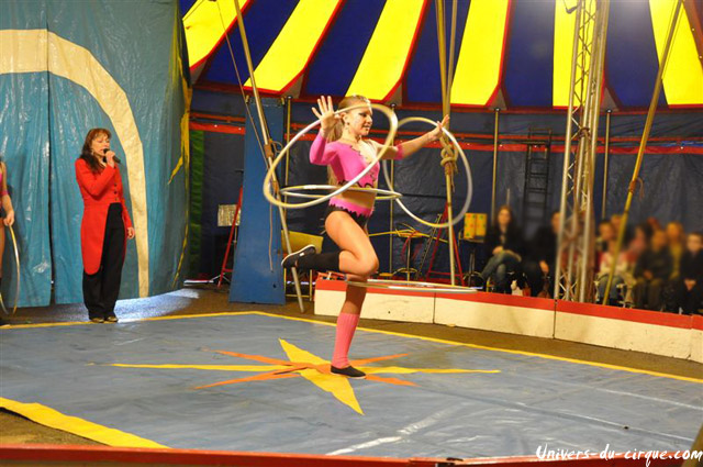 Cirque Loyal Show